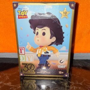 Disney Pixar Surprise Box Figure- 30 Yrs and Beyond-Blind Box